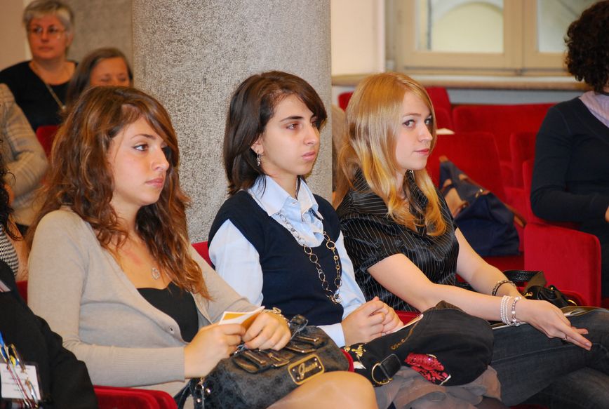 le giovani del liceo Cavour